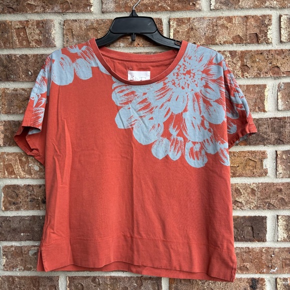 Anthropologie Graphic Floral Tee Dolman Cap Sleeves Top Orange and Gray - Picture 2 of 7